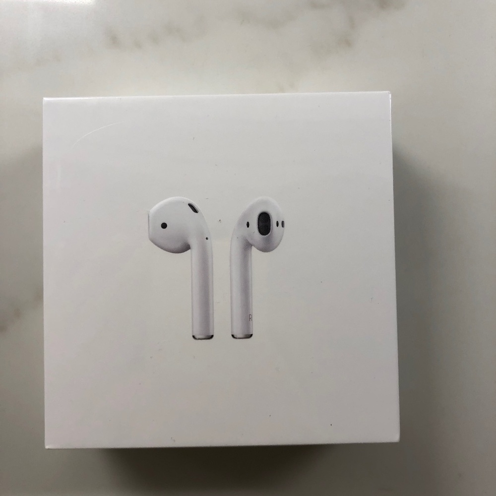 AirPods
